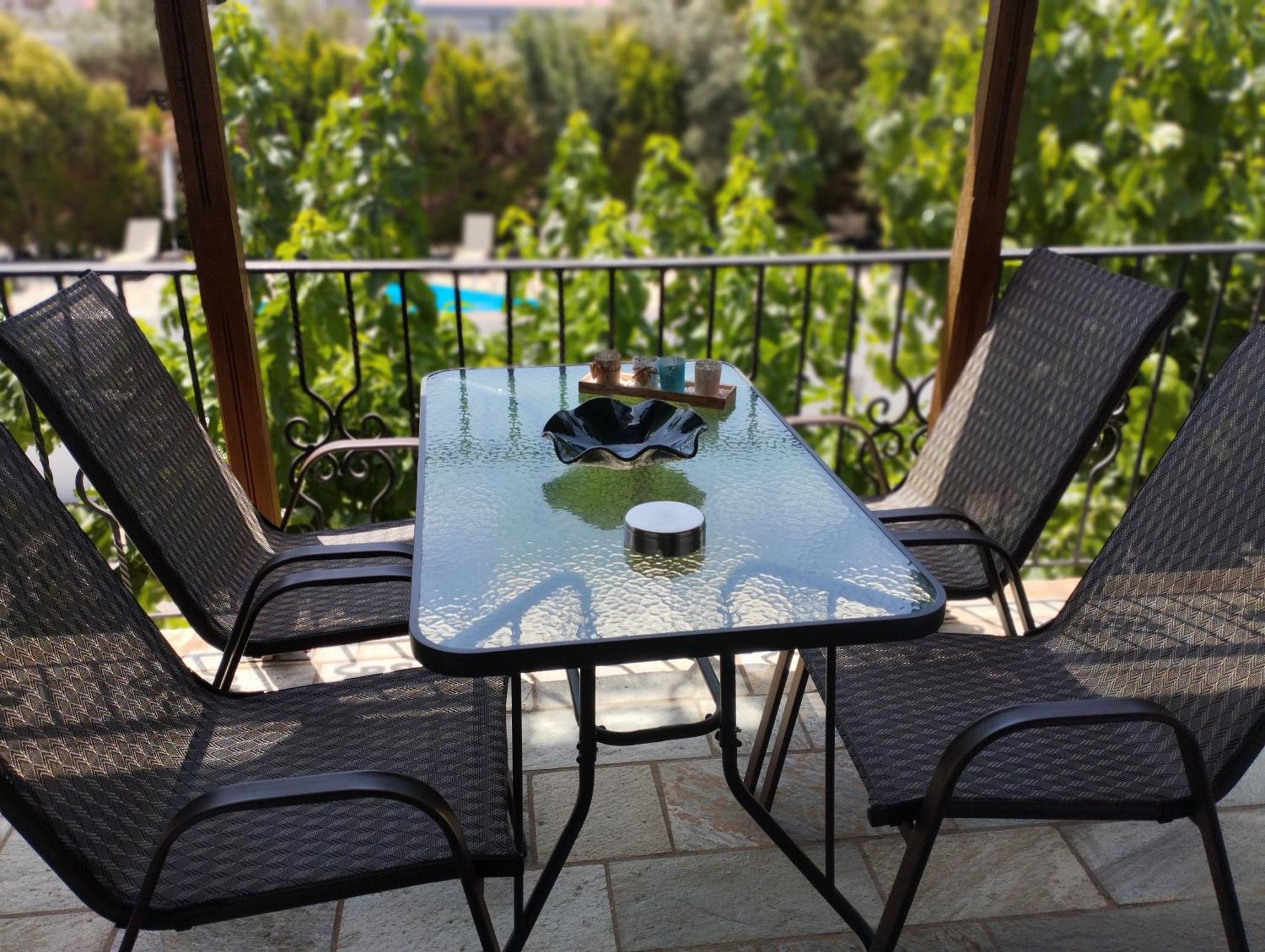 Smaragdi Rooms And Studios Скопелос Номер фото